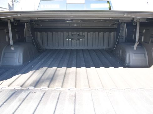 Used 2025 Chevrolet Silverado 1500 RST AWD/4WD image 10