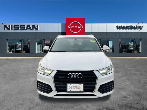Used 2018 Audi Q3 2.0T Premium w/ Convenience Package image 2