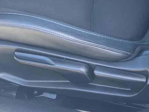 Used 2019 Honda Civic Sport image 12