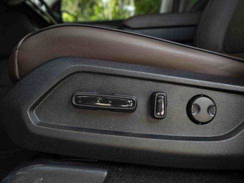 Used 2025 Honda Pilot Elite image 41