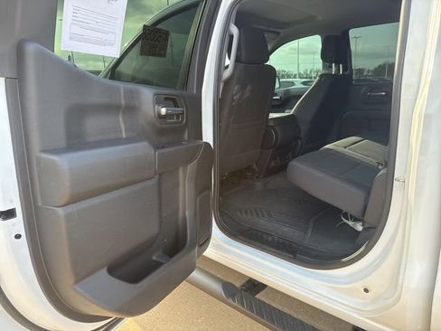 Used 2023 Chevrolet Silverado 1500 Custom Trail Boss image 18