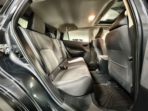 Used 2025 Subaru Crosstrek 2.0i Premium image 23