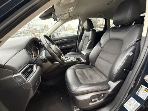 Used 2019 MAZDA CX-5 Touring image 4