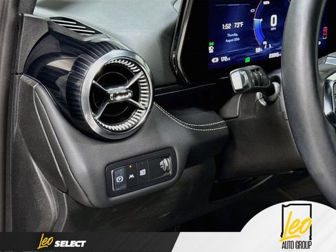 Used 2024 Chevrolet Blazer EV LT AWD/4WD image 13