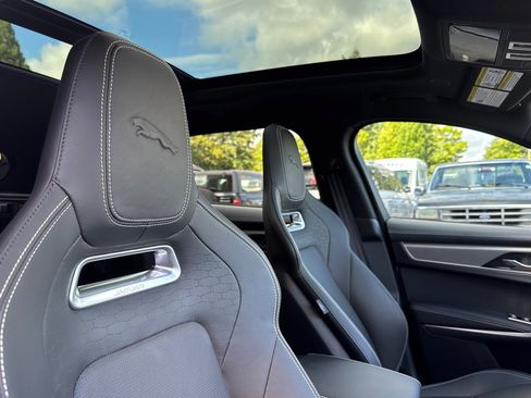 Used 2026 Jaguar F-PACE R-Dynamic S AWD/4WD image 17