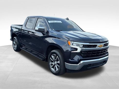 Used 2022 Chevrolet Silverado 1500 LT AWD/4WD image 7