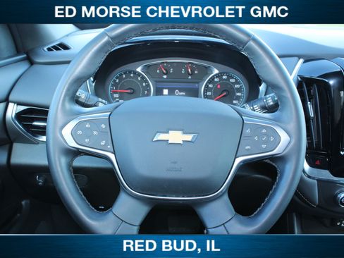 Used 2023 Chevrolet Traverse LT w/ LT Premium Package AWD/4WD image 8