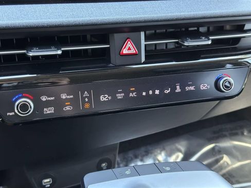Used 2022 Kia EV6 Light image 15