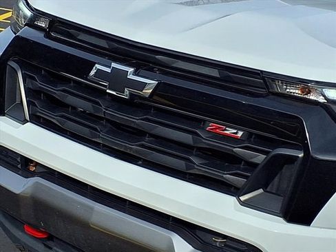 Used 2023 Chevrolet Colorado Z71 w/ Z71 Convenience Package 2 image 27