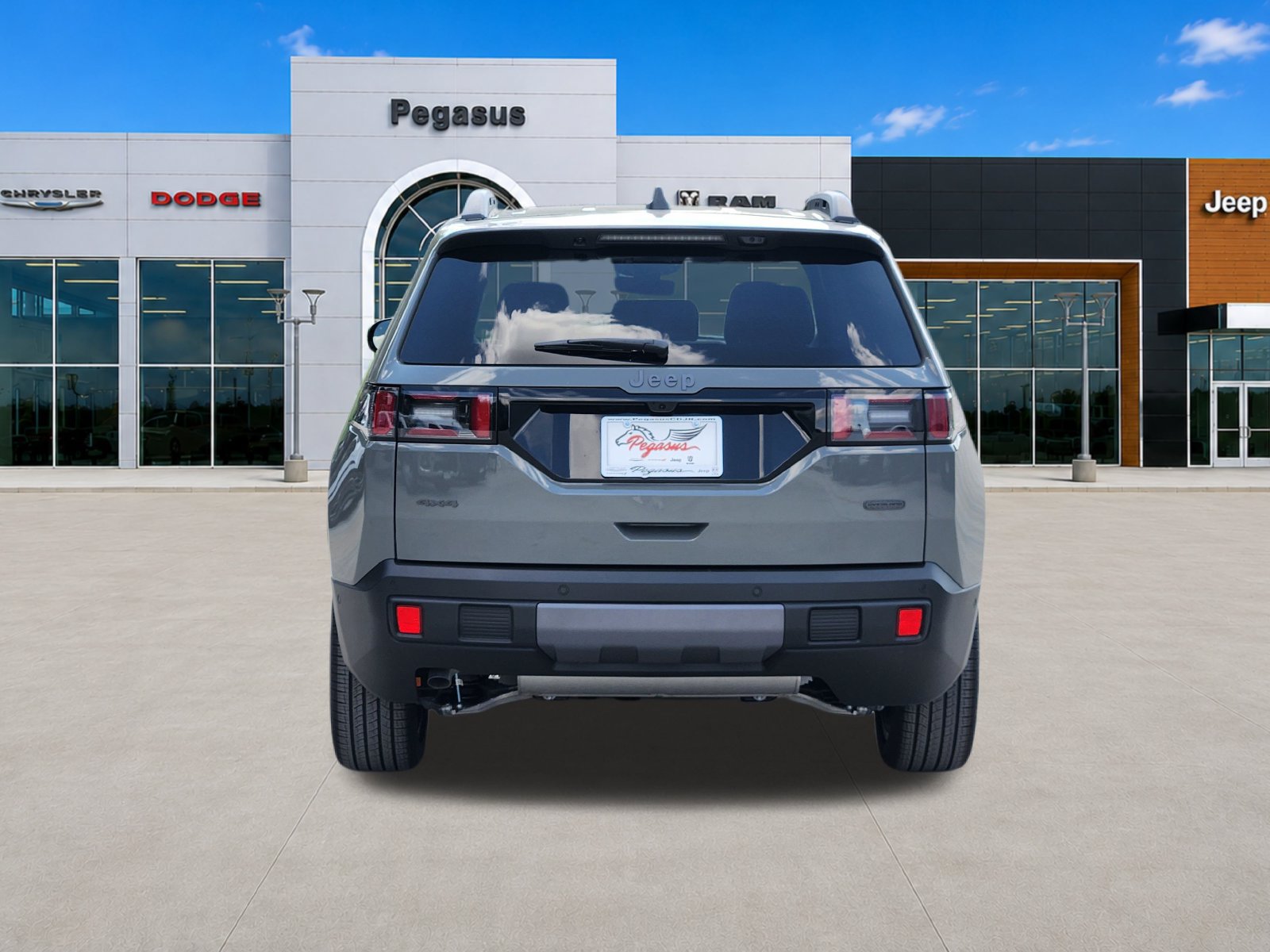 New 2026 Jeep Cherokee Overland w/ Trailer Tow Group AWD/4WD image 8
