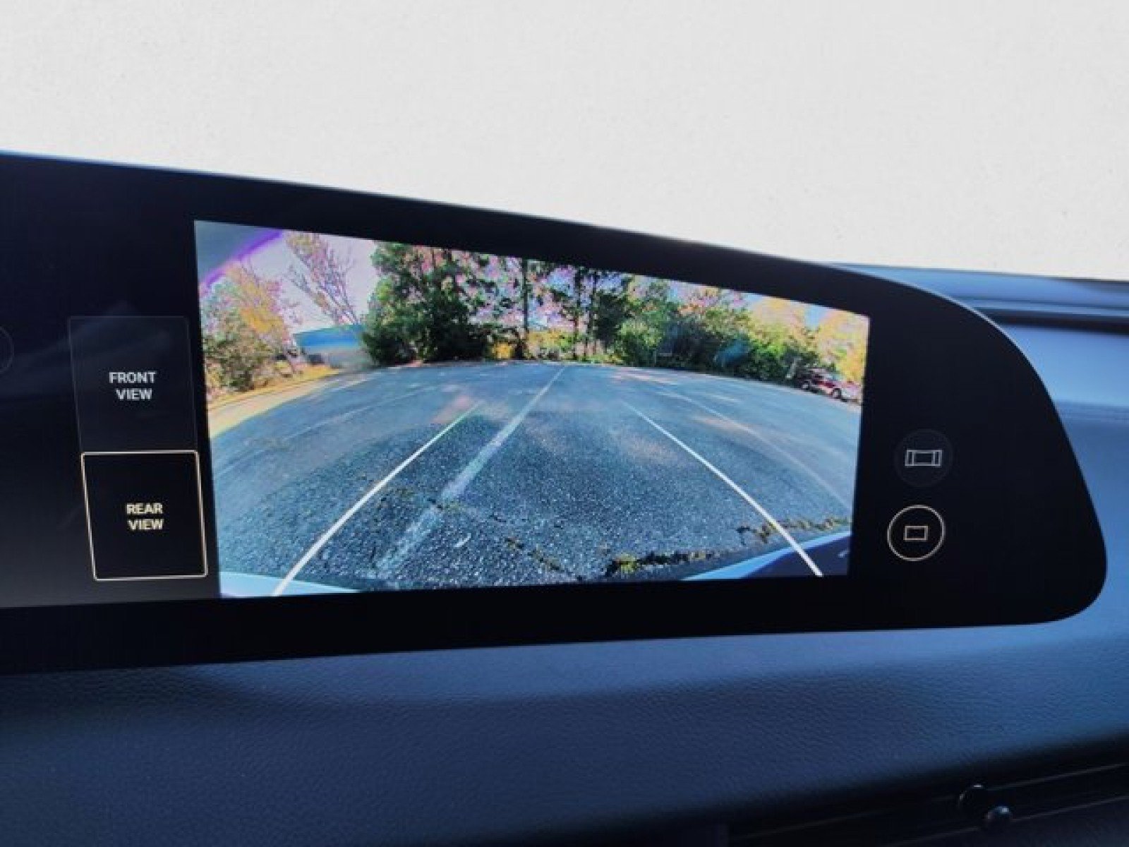 Used 2025 Lucid Air Touring AWD/4WD image 17
