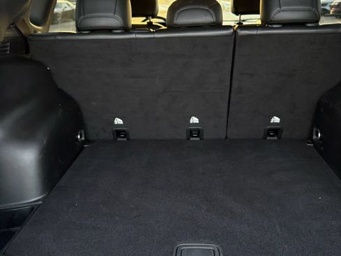 Used 2023 Jeep Compass Trailhawk image 9