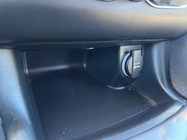Used 2019 Dodge Charger SXT RWD image 19