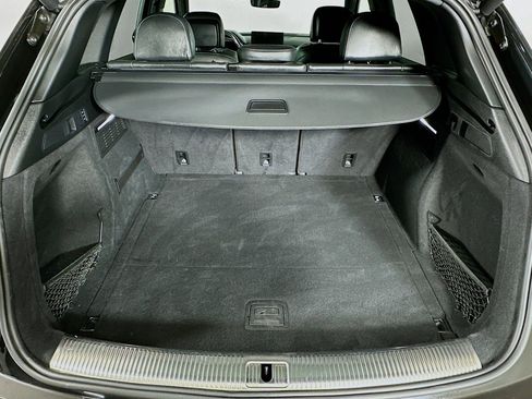 Used 2022 Audi SQ5 Premium Plus AWD/4WD image 22