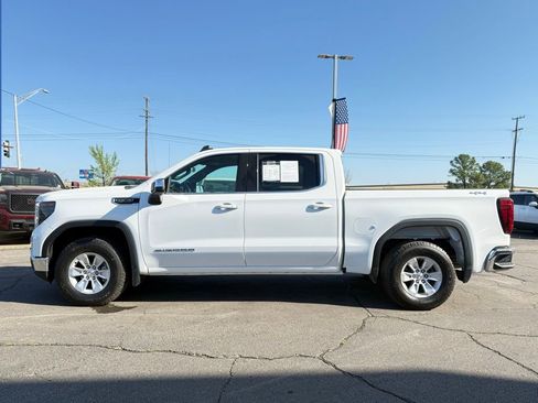Used 2023 GMC Sierra 1500 SLE image 4