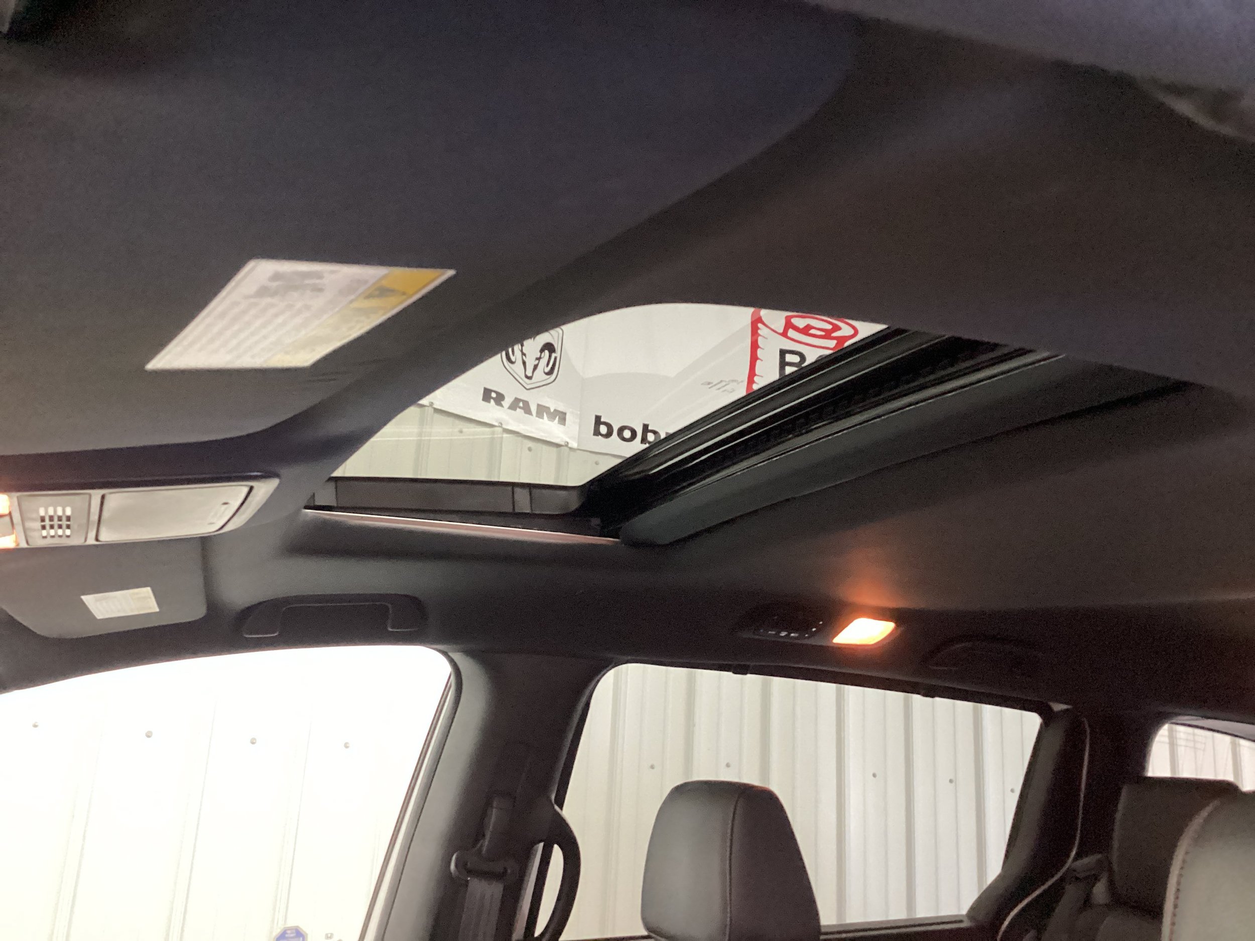 Used 2025 Honda Odyssey Sport-L image 18