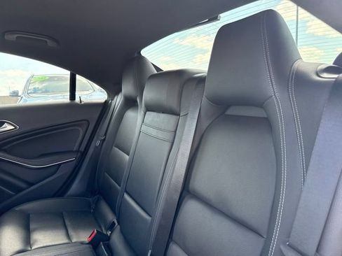 Used 2017 Mercedes-Benz CLA 250 image 11