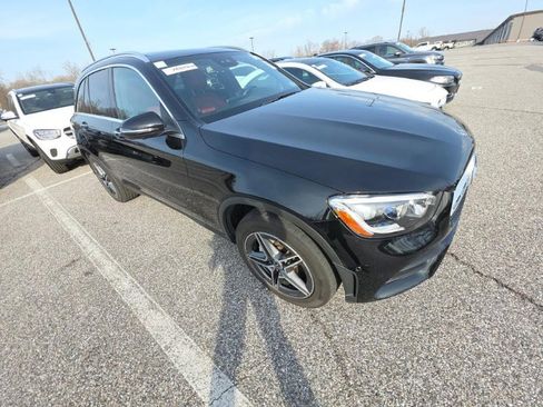 Used 2020 Mercedes-Benz GLC 300 4MATIC w/ AMG Line image 3