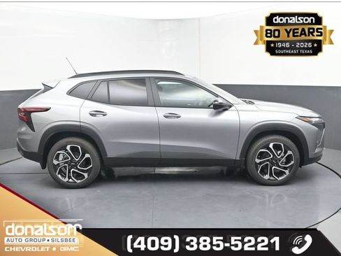 New 2026 Chevrolet Trax RS w/ Driver Confidence Package FWD image 2