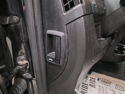 Used 2021 RAM ProMaster 2500 w/ Convenience Group image 18