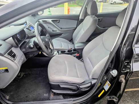 Used 2013 Hyundai Elantra GLS w/ Preferred Pkg FWD image 8