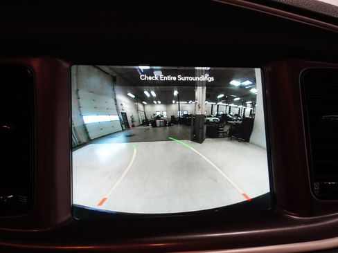 Used 2022 Dodge Charger SXT w/ Blacktop Package image 22