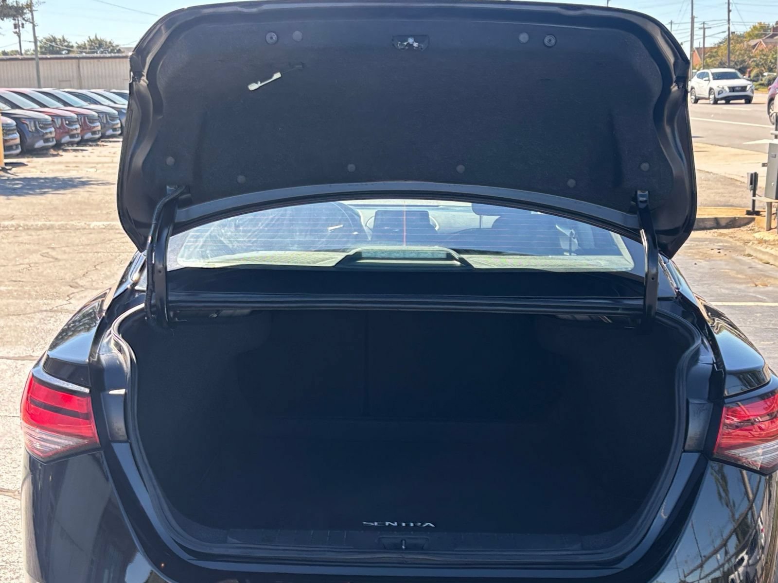 Used 2025 Nissan Sentra S FWD image 28
