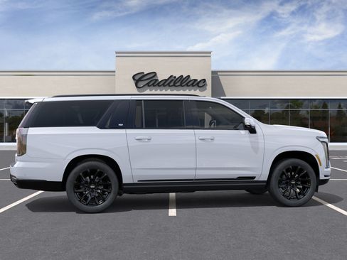 New 2026 Cadillac Escalade ESV Sport w/ LPO, ONYX Package AWD/4WD image 5