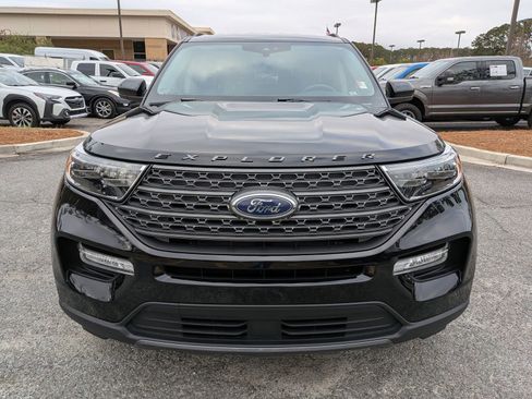 Certified 2023 Ford Explorer XLT w/ Equipment Group 202A image 10