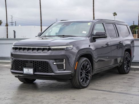 New 2026 Jeep Grand Wagoneer L Summit AWD/4WD image 4