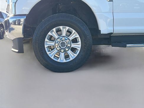 Used 2022 Ford F350 XLT w/ XLT Value Package AWD/4WD image 35