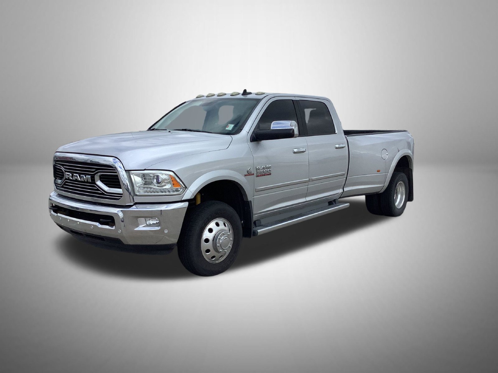 Used 2016 RAM 3500 Laramie w/ Convenience Group AWD/4WD image 1