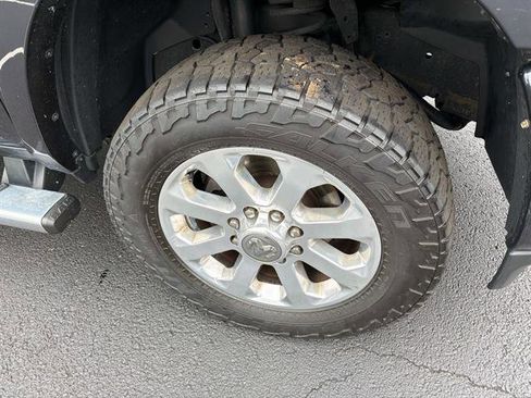 Certified 2022 RAM 2500 Laramie image 9