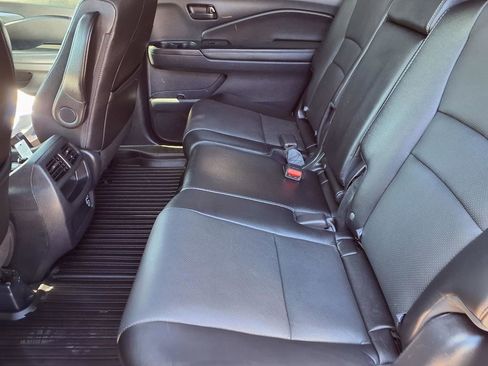 Used 2023 Honda Passport EX-L image 12