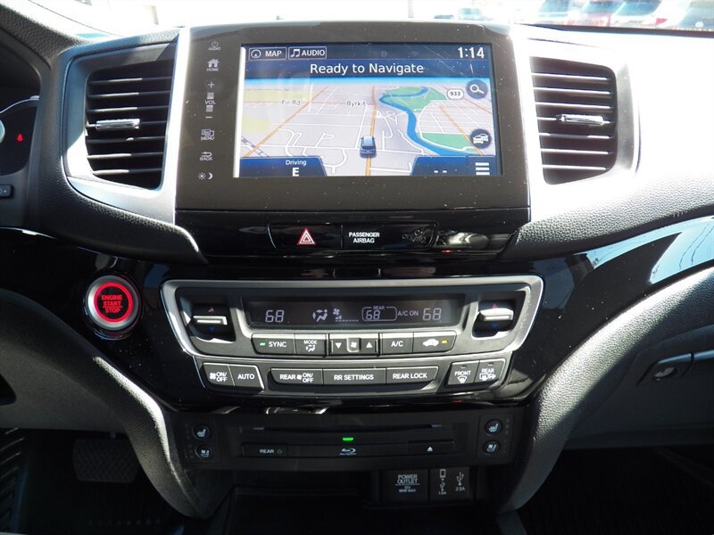 Used 2017 Honda Pilot Elite image 21