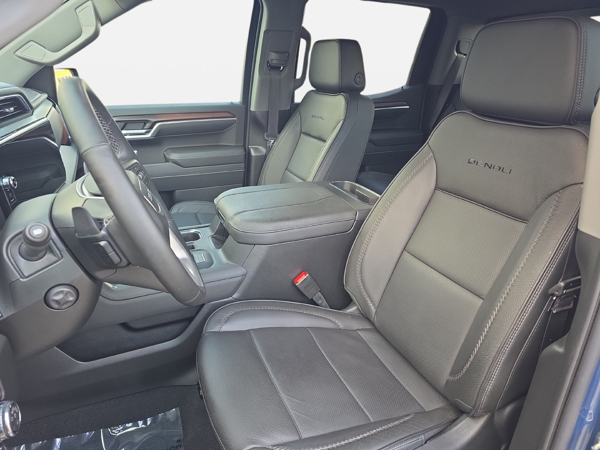 Used 2026 GMC Sierra 1500 Denali w/ Technology Package AWD/4WD image 14