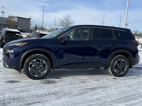 Certified 2026 Nissan Rogue SV image 40