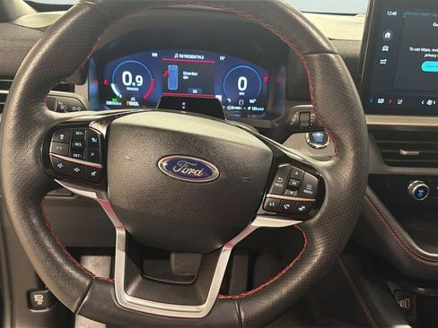 Used 2025 Ford Explorer ST-Line w/ ST-Line Street Pack AWD/4WD image 12