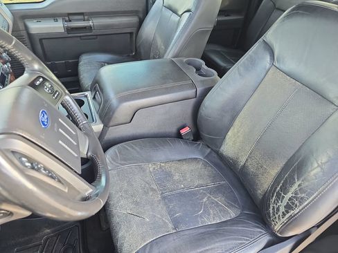 Used 2011 Ford F250 Lariat w/ Lariat Interior Pkg AWD/4WD image 15