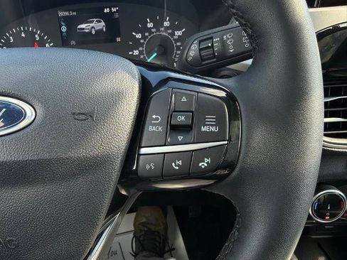 Certified 2022 Ford Escape SE w/ SE Sport Appearance Package image 17