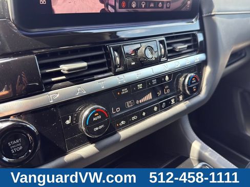 Used 2026 Nissan Pathfinder SL FWD image 21