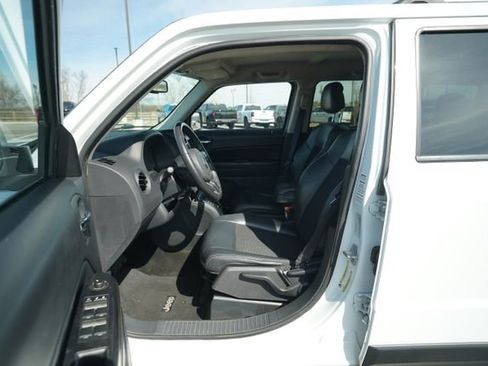 Used 2016 Jeep Patriot Sport w/ Power Value Group image 11