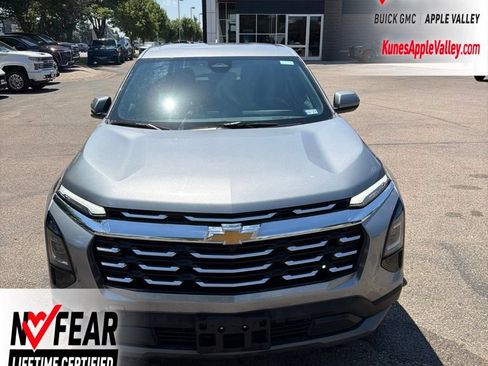 Used 2025 Chevrolet Equinox LT AWD/4WD image 1