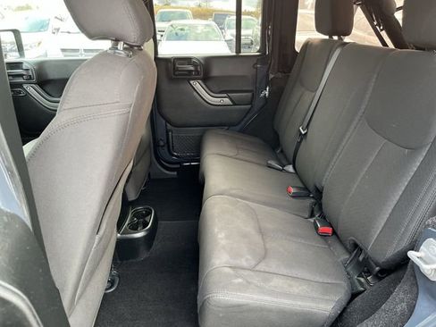 Used 2018 Jeep Wrangler Unlimited Sport S image 23