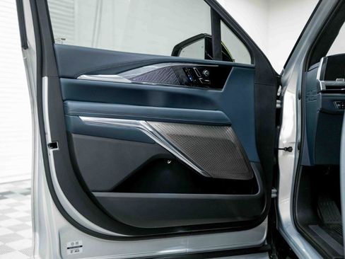 Used 2025 Cadillac Escalade IQ Sport 2 AWD/4WD image 41