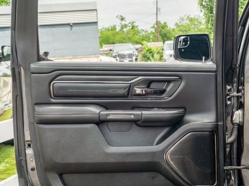 Used 2022 RAM 1500 Limited w/ Night Edition RWD image 32