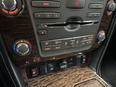 Used 2020 Nissan Armada SL w/ Premium Package image 57