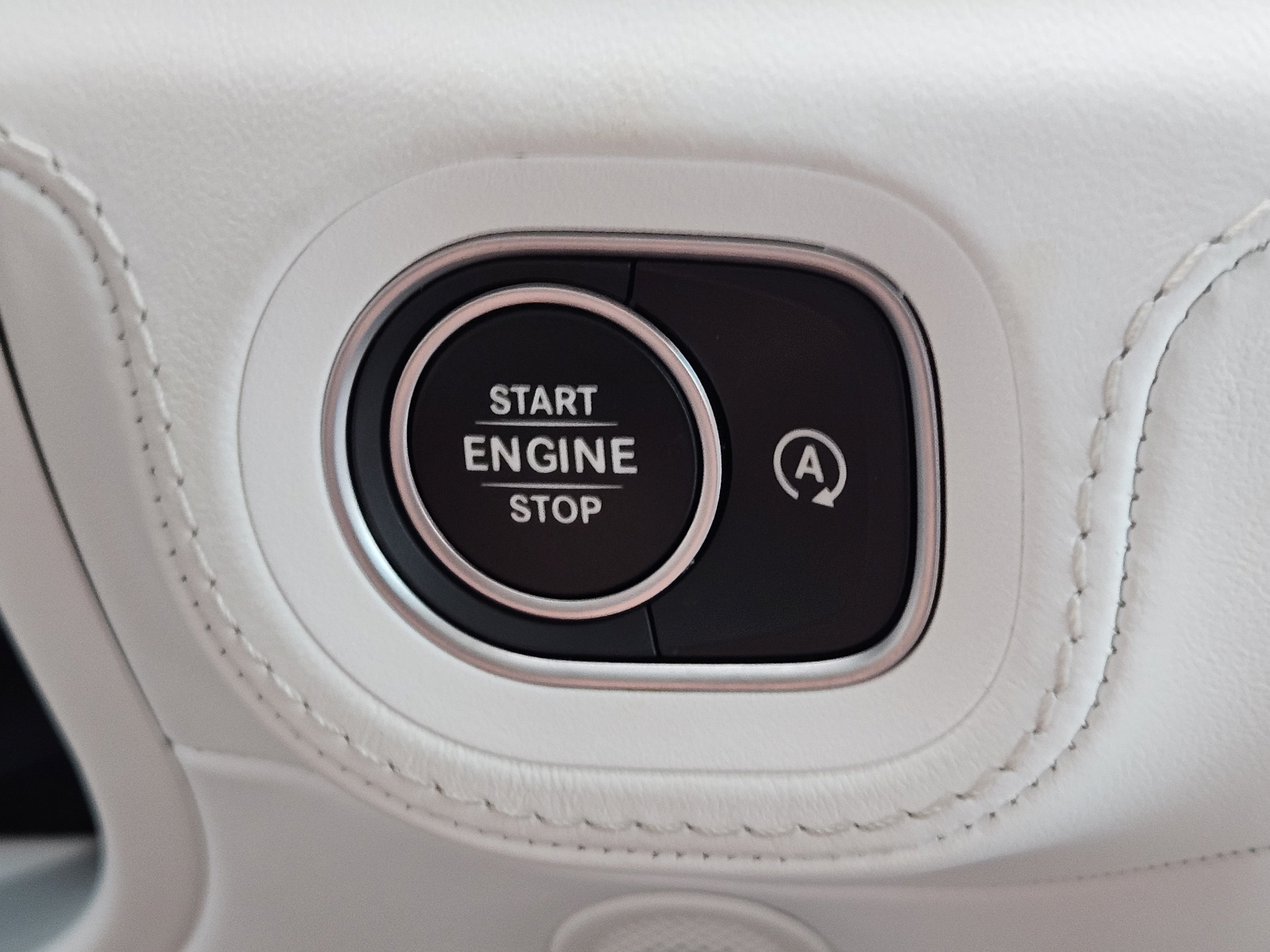 Used 2025 Mercedes-Benz Maybach GLS 600 4MATIC image 18