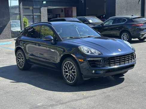 Used 2017 Porsche Macan AWD/4WD image 8
