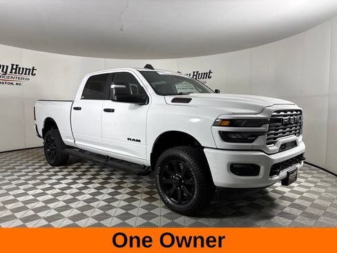 Used 2025 RAM 2500 Big Horn AWD/4WD image 4